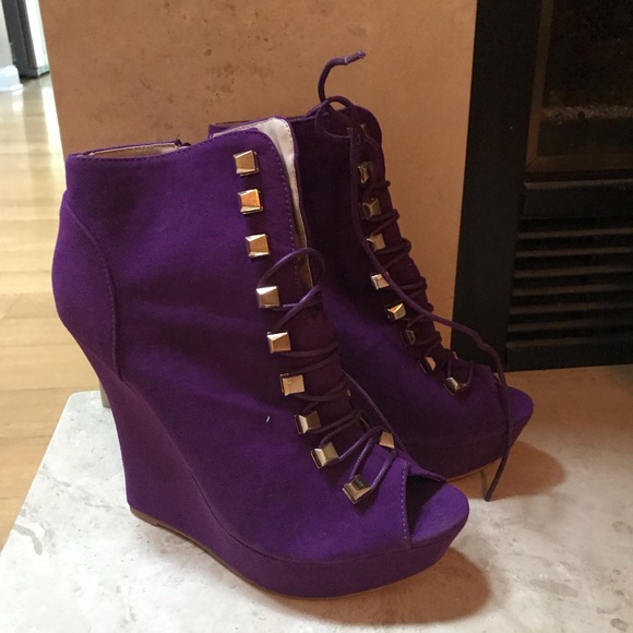 Beautiful Platform Wedge, Peep Toe Tie Up Bootie - Picture 2 of 3